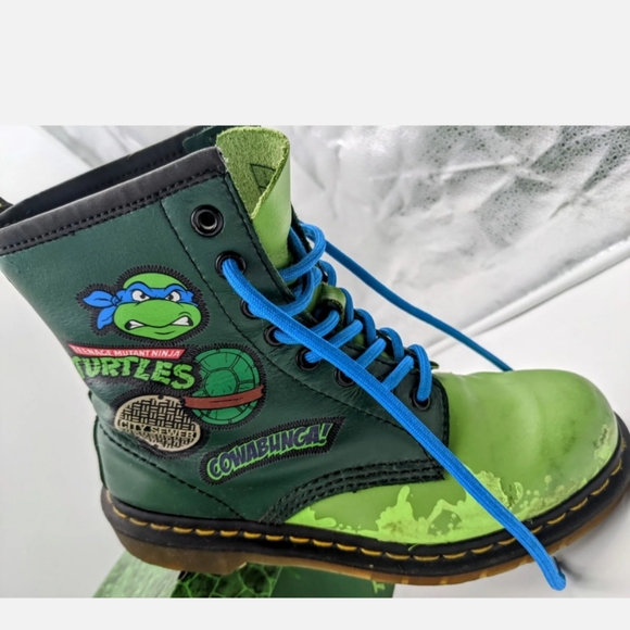 DR MARTENS LEONARDO LEATHER TEENAGE MUTANT NINJA TURTLES Boots MEN’S 6, Girls 7 - Picture 3 of 9